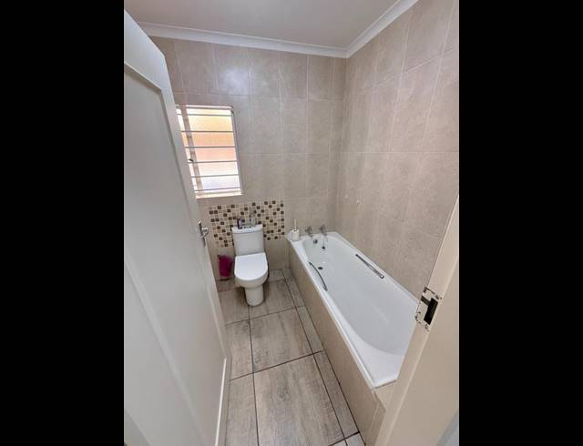 3 BEDROOM PROPERTY TO RENT IN BIRCHLEIGH NORTH